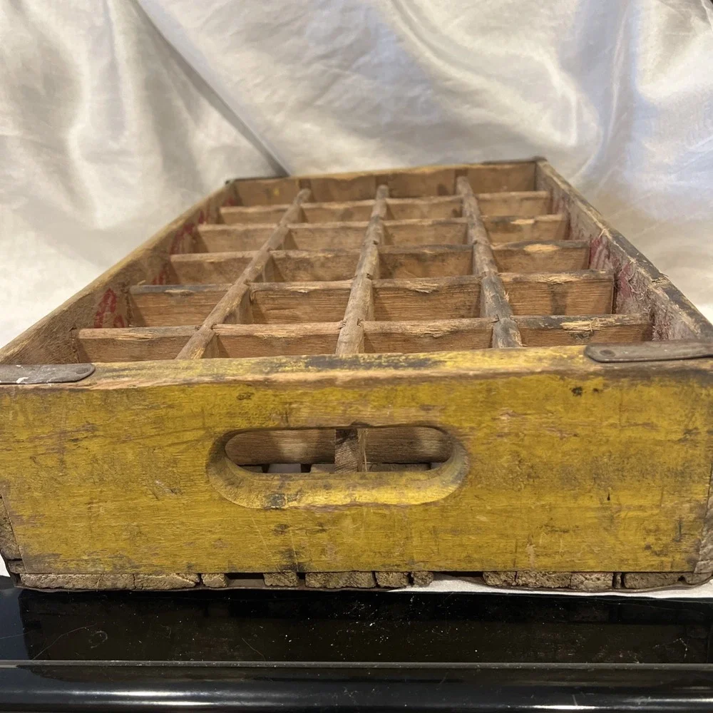 Vintage COCA COLA 24 Bottle Yellow Red Soda Pop Wooden Wood Crate Carrier Coke